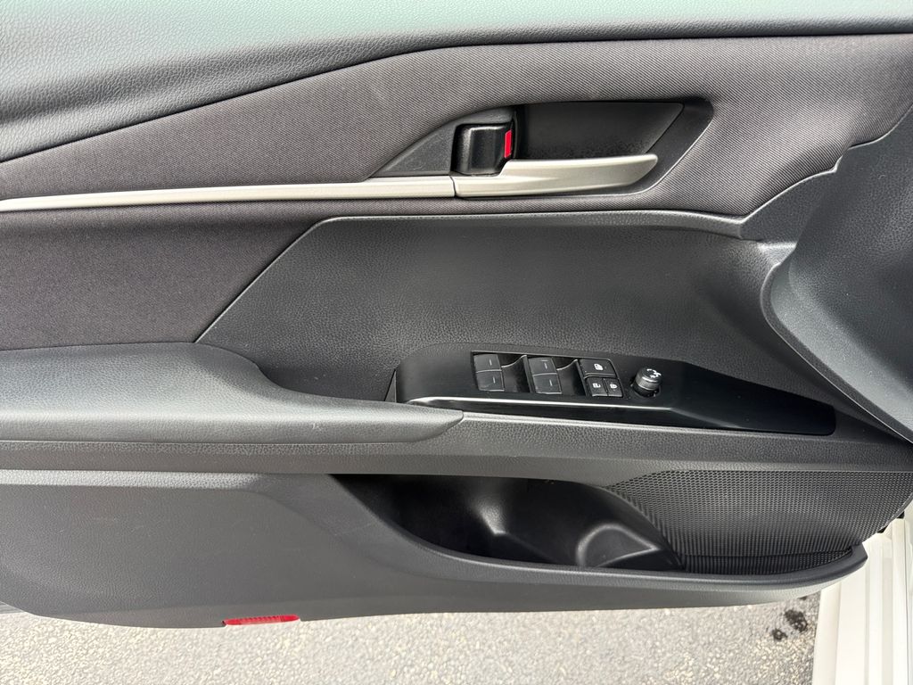 2025 Toyota Camry LE - Photo 26