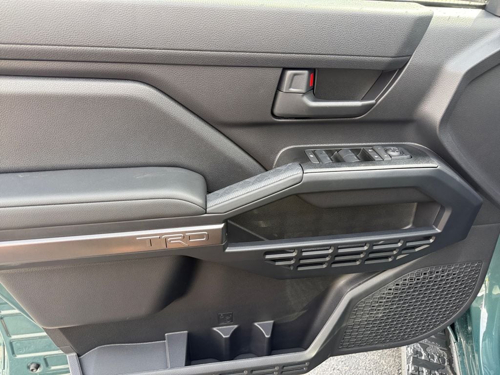 2026 Toyota 4Runner TRD Off-Road - Photo 26