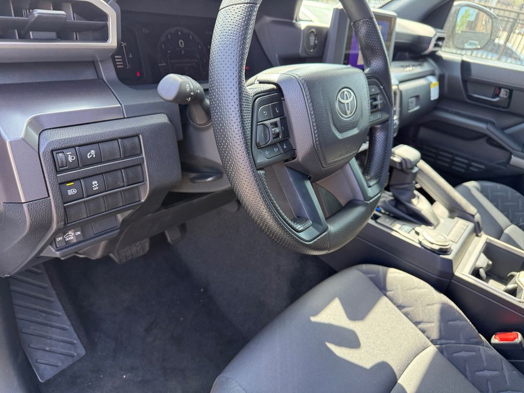 2026 Toyota Tacoma SR5 - Photo 31