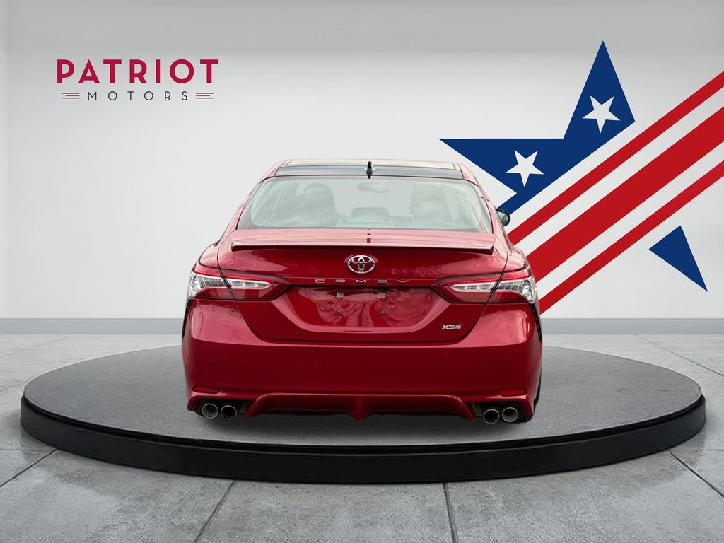 2020 Toyota Camry XSE photo 4