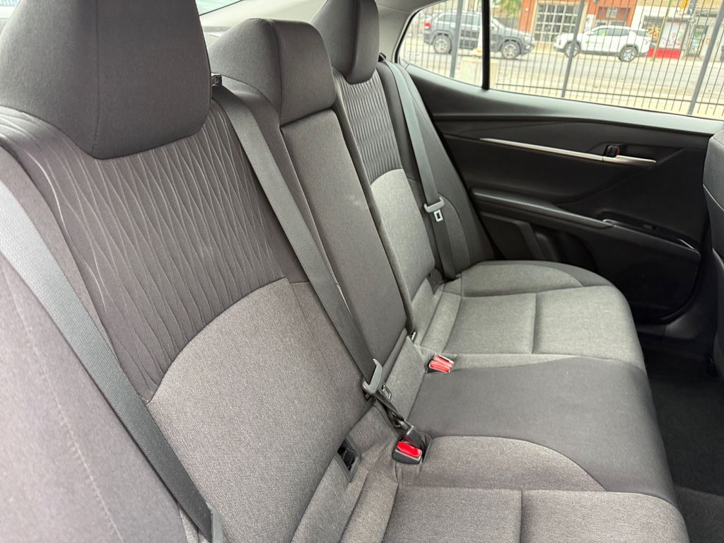 2025 Toyota Camry LE - Photo 22