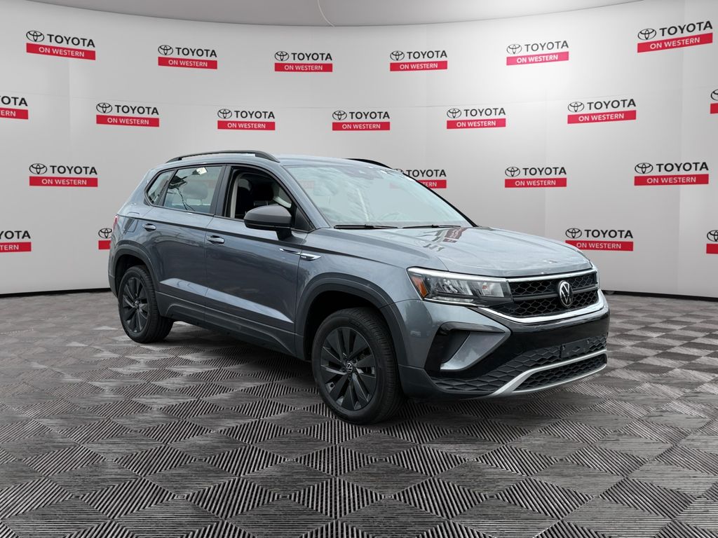 2024 Volkswagen Taos 1.5T S's photo