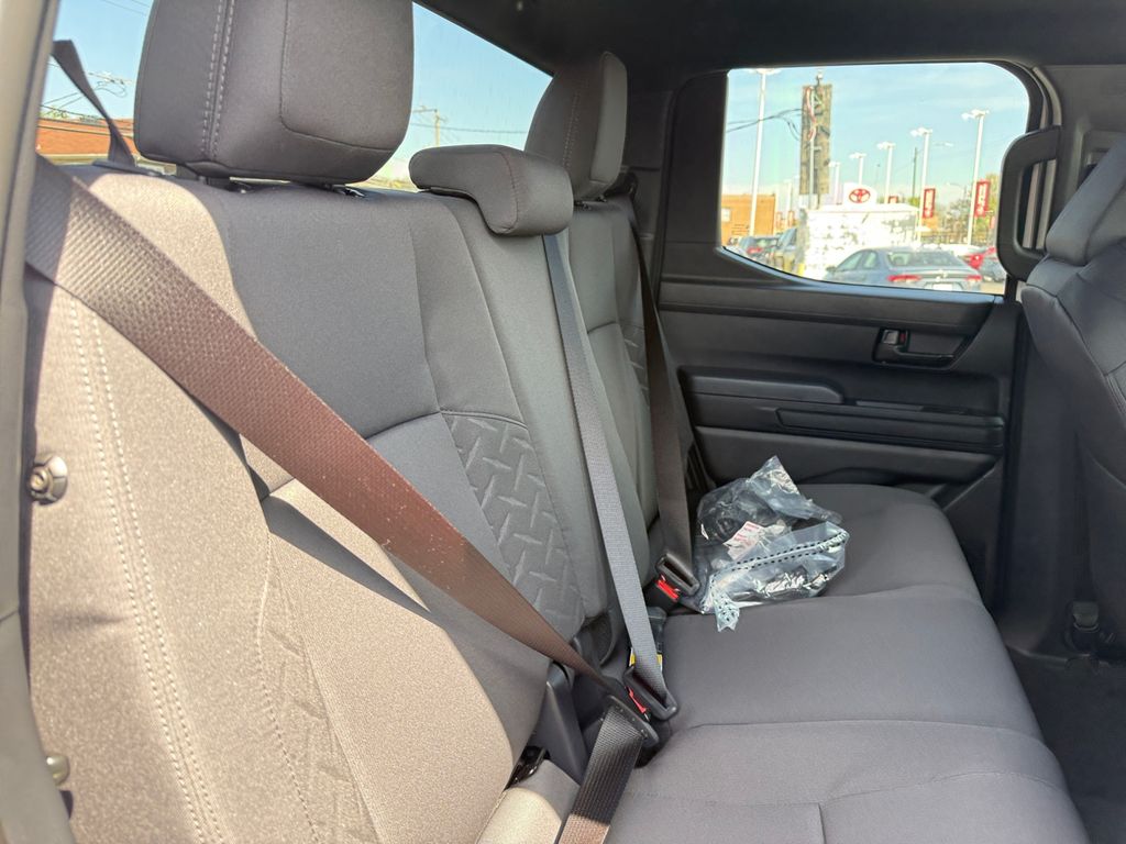 2026 Toyota Tacoma SR5 - Photo 22