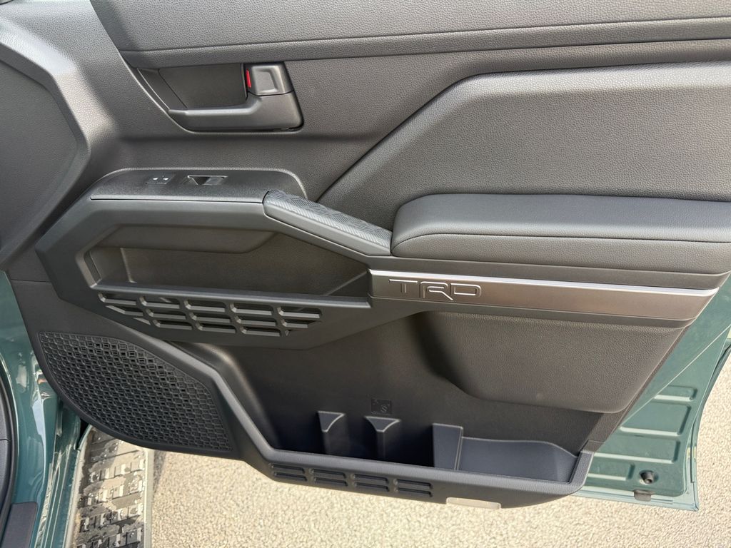 2026 Toyota 4Runner TRD Off-Road - Photo 19