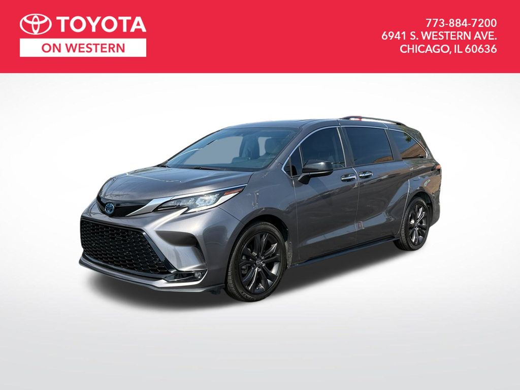 2022 Toyota Sienna Minivan/Van 