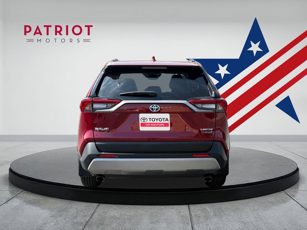 2024 Toyota RAV4 Hybrid Limited photo 4