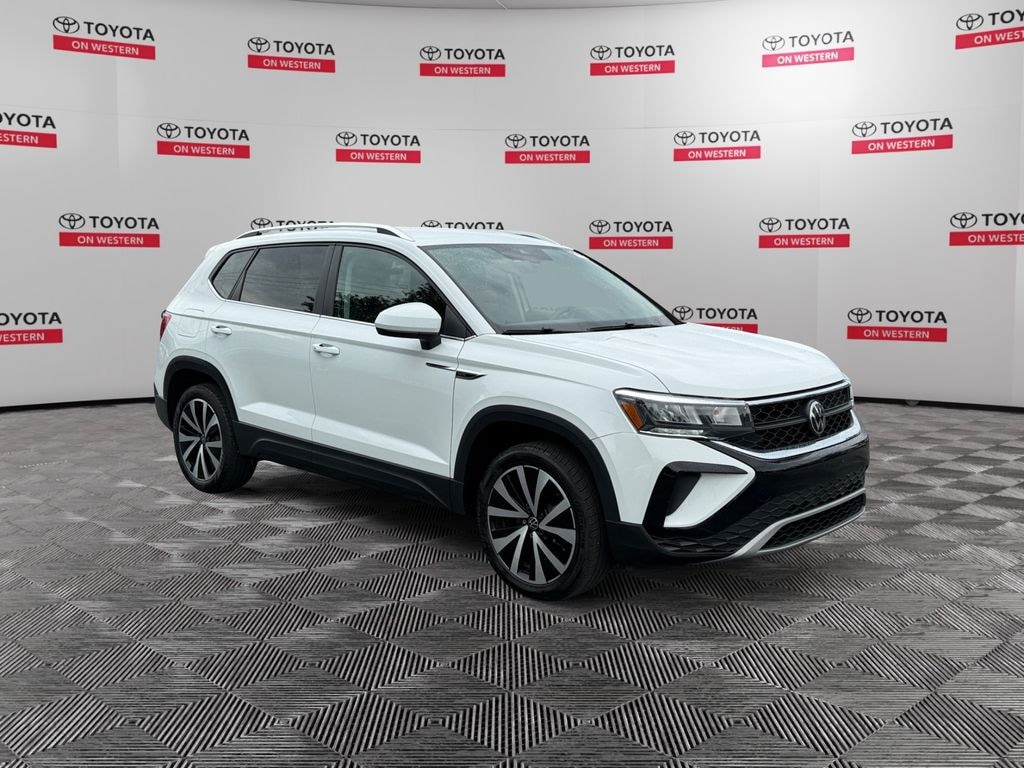 Used 2024 Volkswagen Taos 1.5T SE SUV