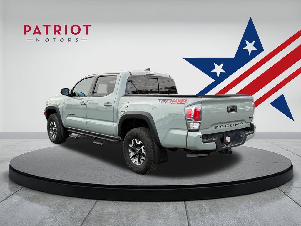 2023 Toyota Tacoma TRD Off-Road photo 3