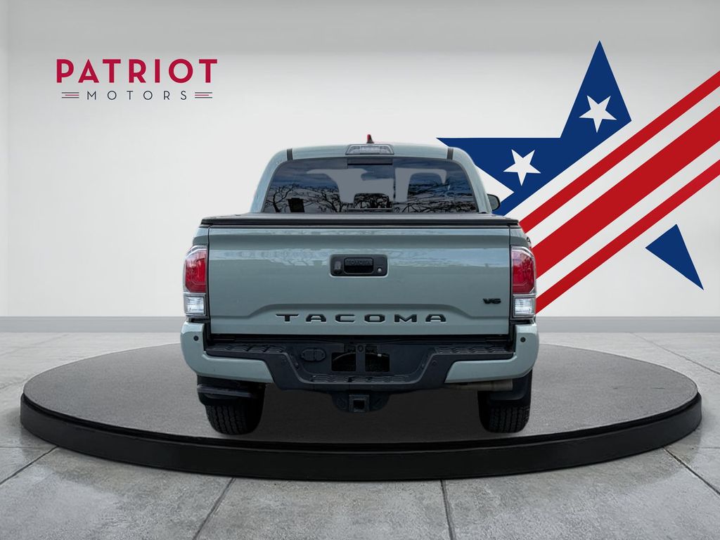 2023 Toyota Tacoma TRD Off-Road photo 4