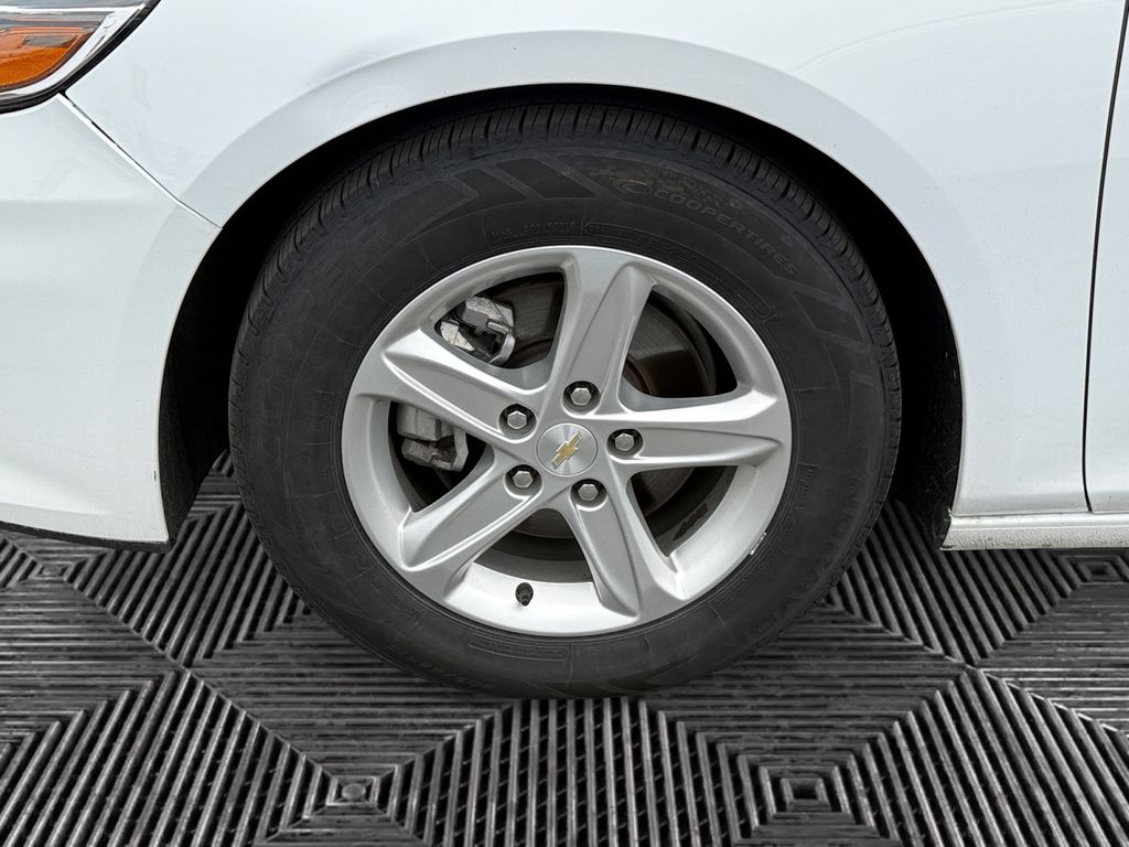 2024 Chevrolet Malibu 1LT - Photo 14