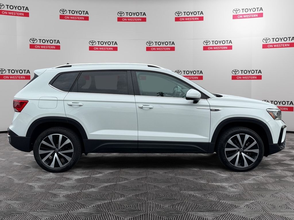 Used 2024 Volkswagen Taos 1.5T SE SUV