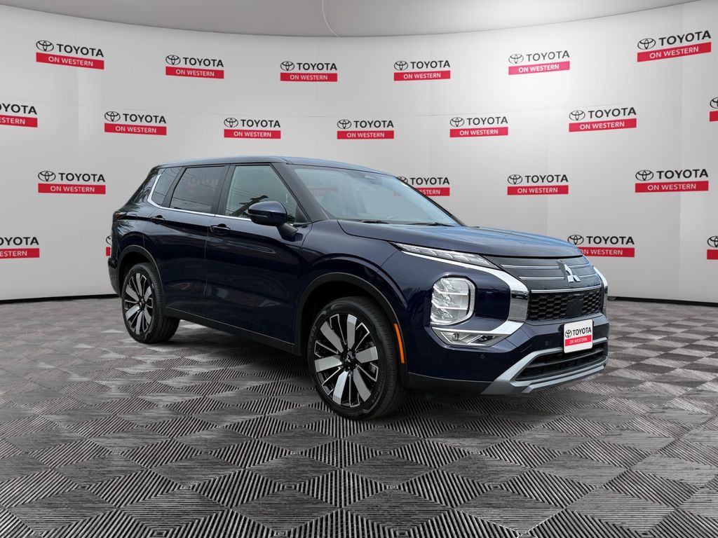 2025 Mitsubishi Outlander SE S-AWC's photo