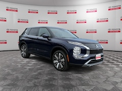 2025 Mitsubishi Outlander SE SUV
