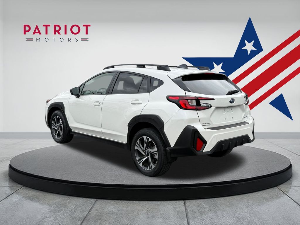 2024 Subaru Crosstrek Premium photo 3