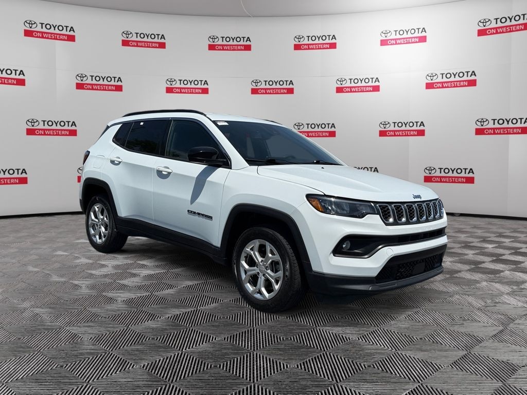 Used 2024 Jeep Compass Latitude SUV