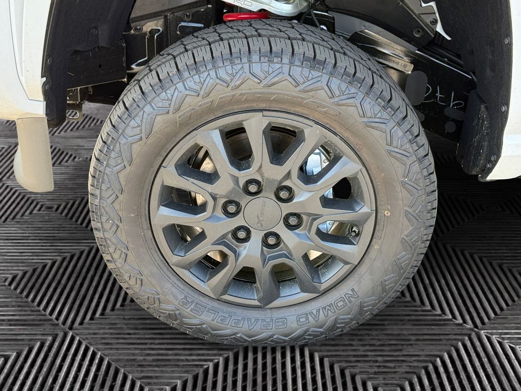 2026 Toyota Tacoma SR5 - Photo 14