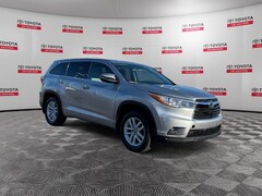 2016 Toyota Highlander LE V6 SUV