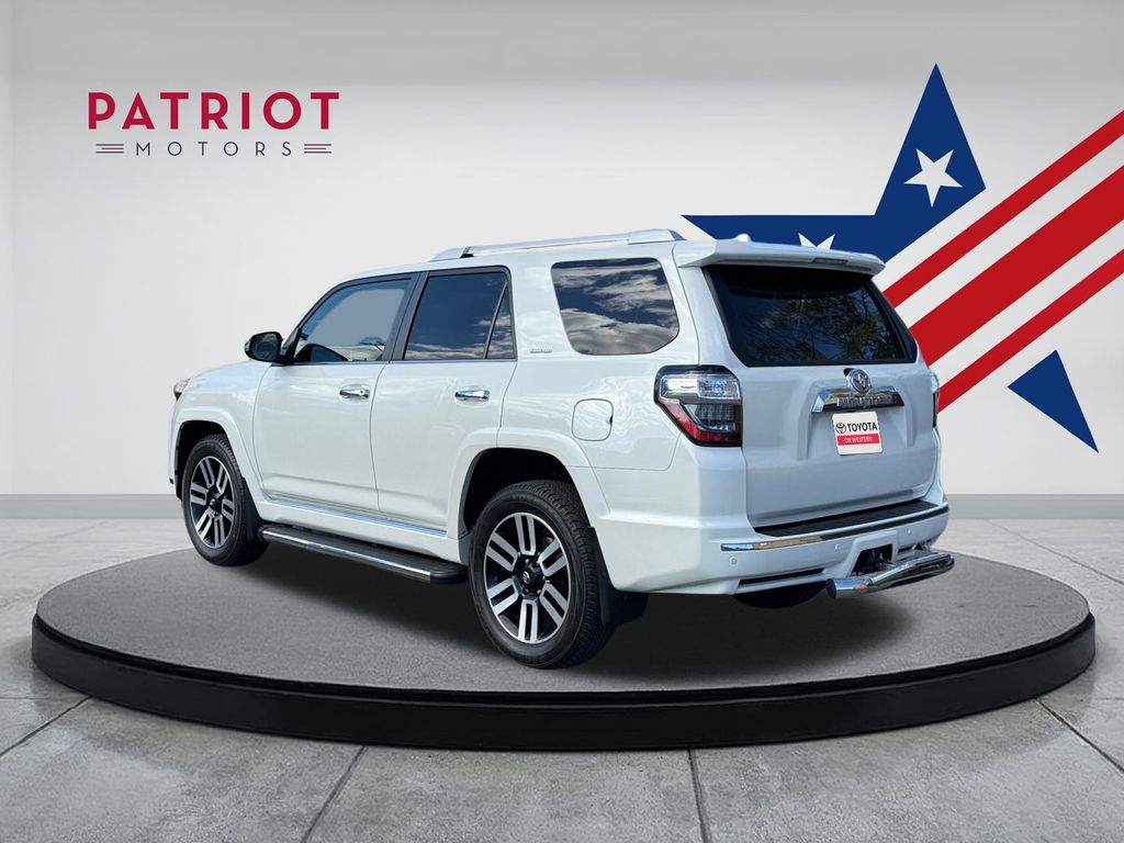 2022 Toyota 4Runner Limited photo 3