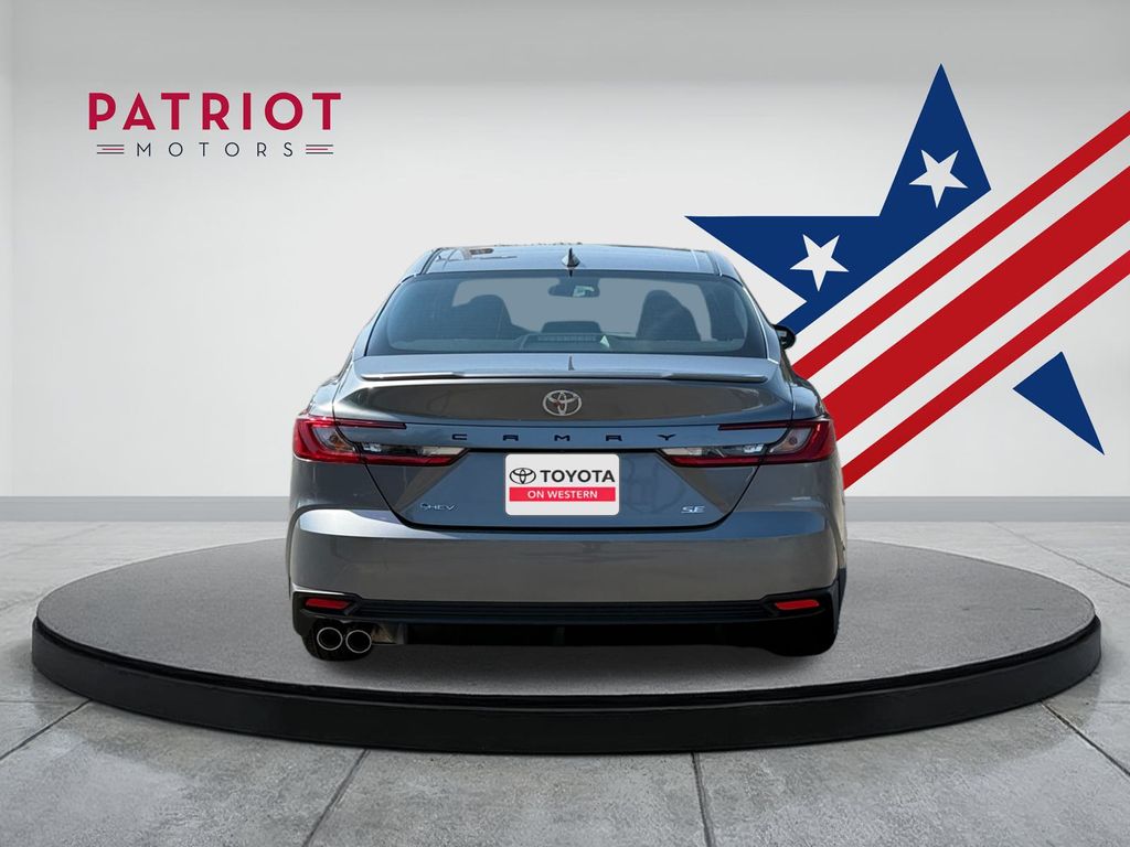 2026 Toyota Camry SE photo 4