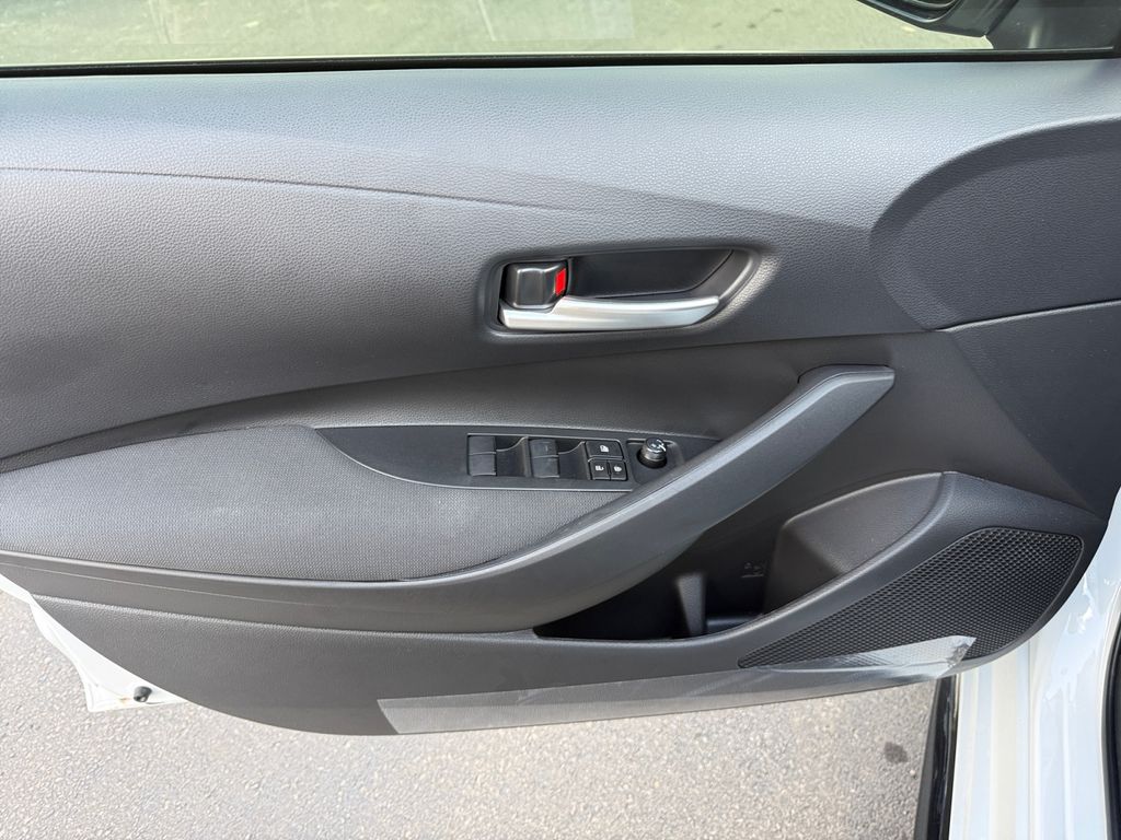 2026 Toyota Corolla SE - Photo 26