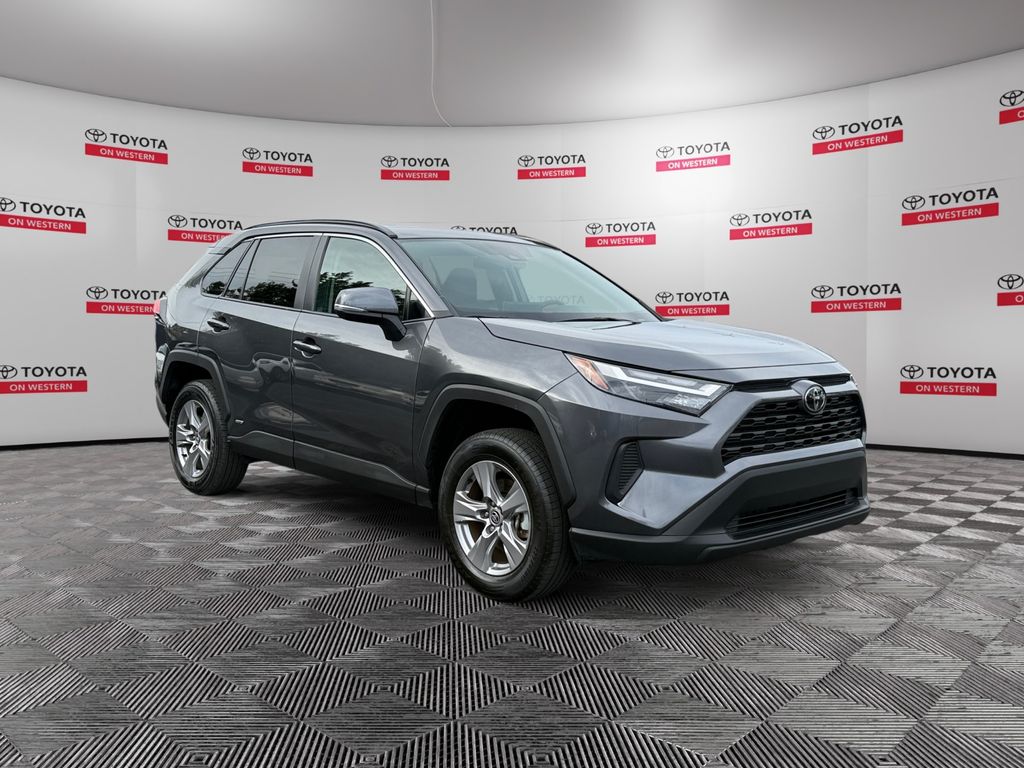 2025 Toyota RAV4 Hybrid LE AWD's photo