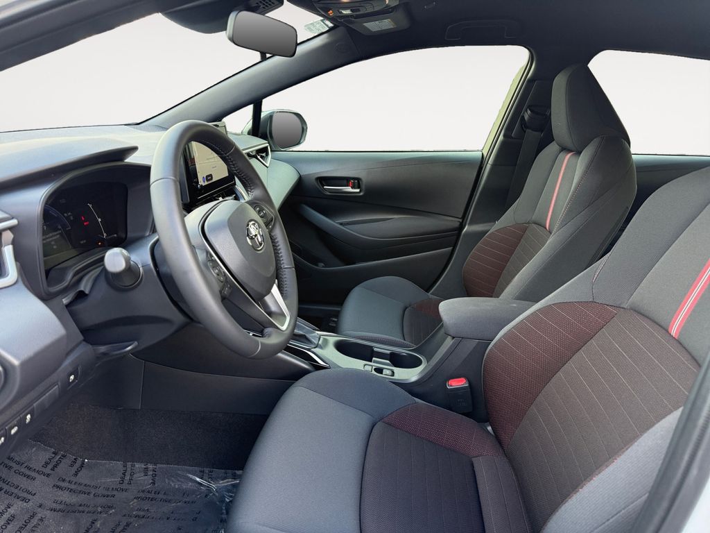 2026 Toyota Corolla SE - Photo 9
