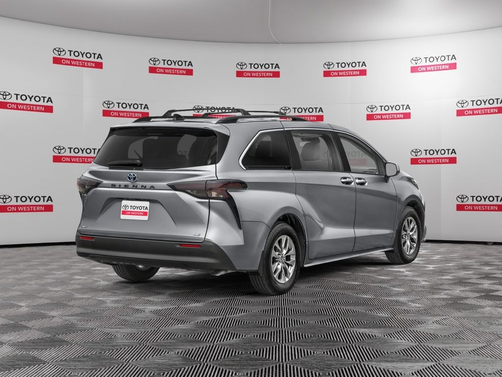New 2026 Toyota Sienna LE 8 PASSENGER