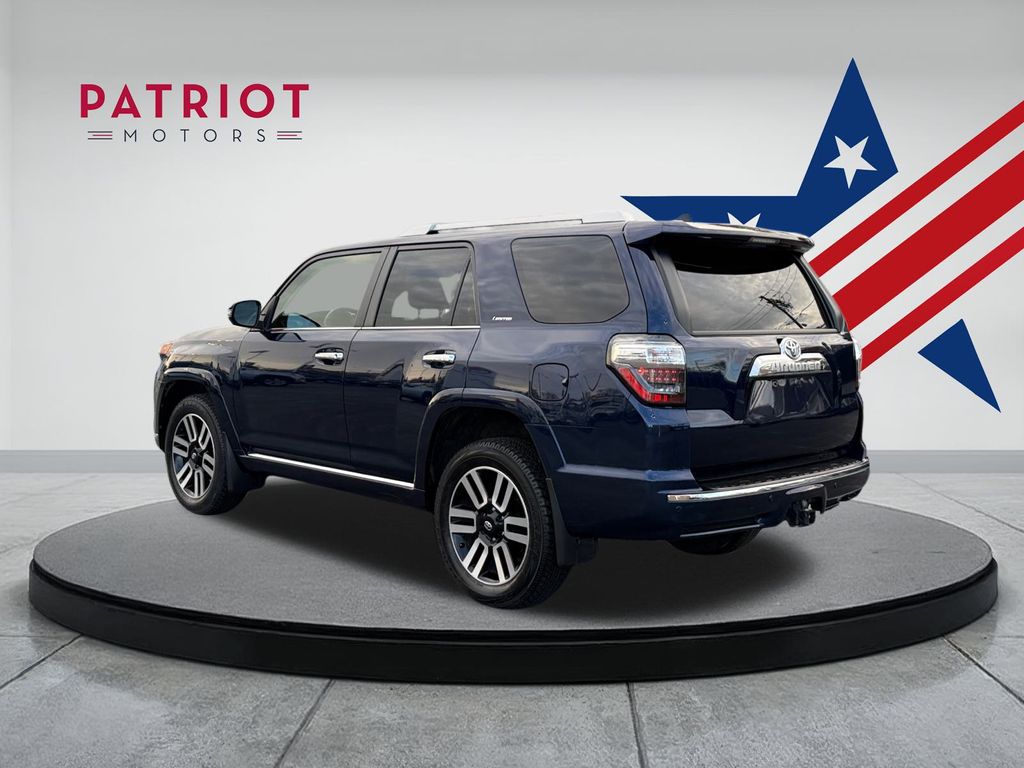 2022 Toyota 4Runner Limited photo 3