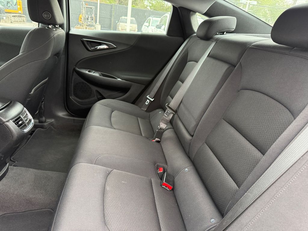 2024 Chevrolet Malibu 1LT - Photo 24