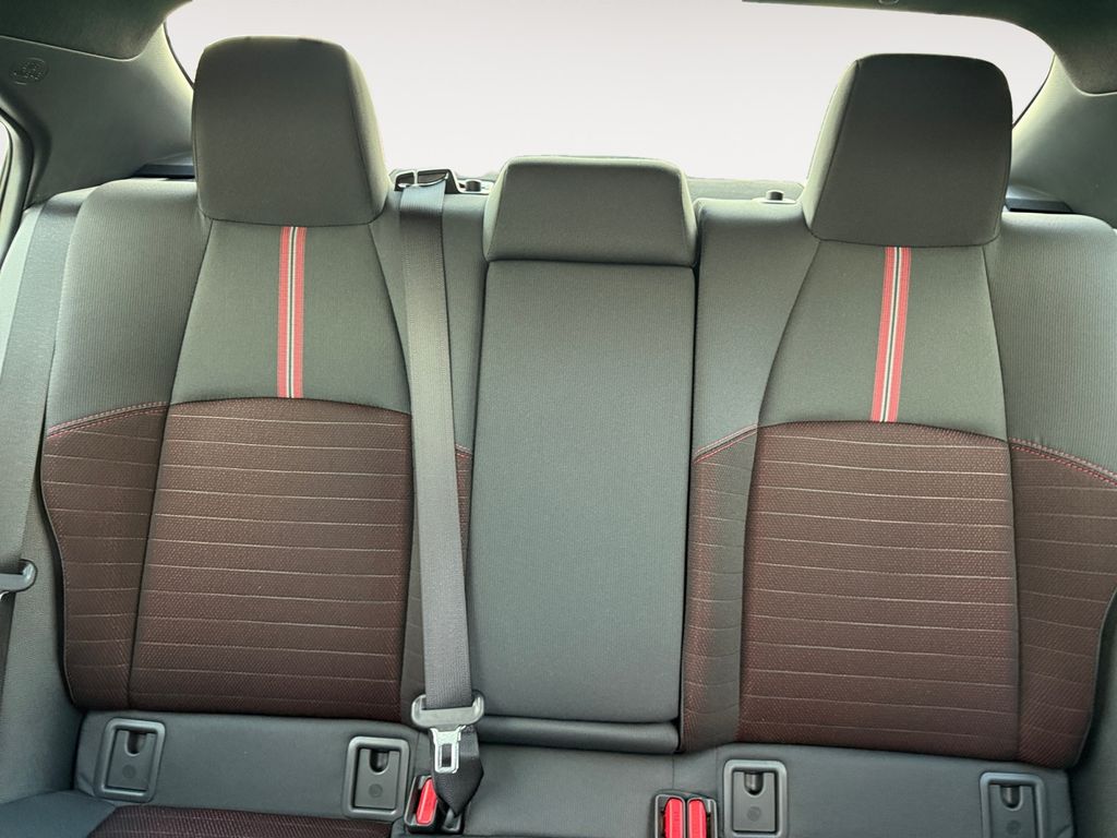 2026 Toyota Corolla SE - Photo 13