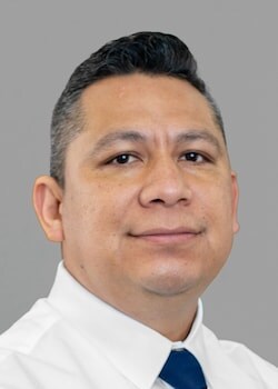Staff member Gerardo Paredes from ID_9664108467ad