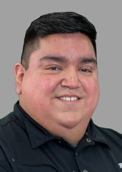 Staff member Adrian Luna from ID_34f5a0bf52e1