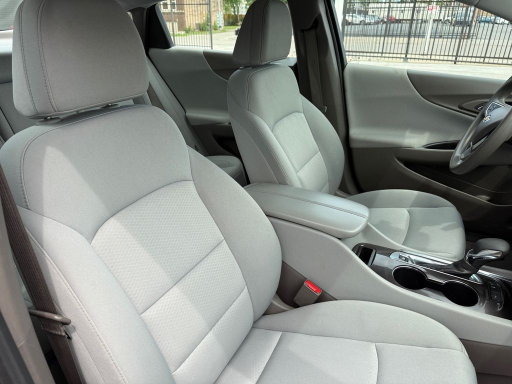 2024 Chevrolet Malibu 1LT - Photo 18