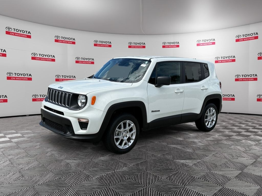 Used 2023 Jeep Renegade Latitude SUV