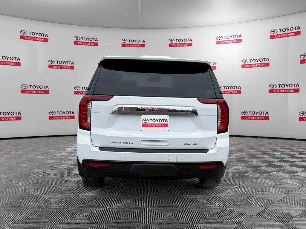 Used 2022 GMC Yukon SLE SUV