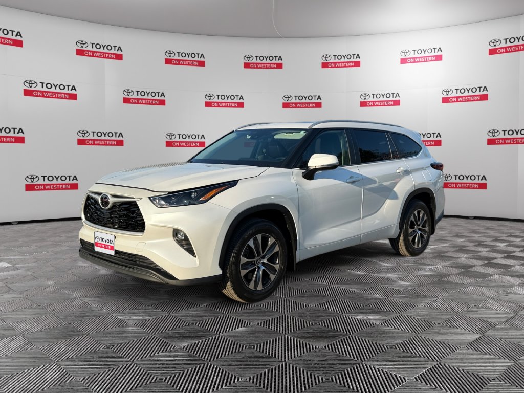 2024 Toyota Highlander SUV 