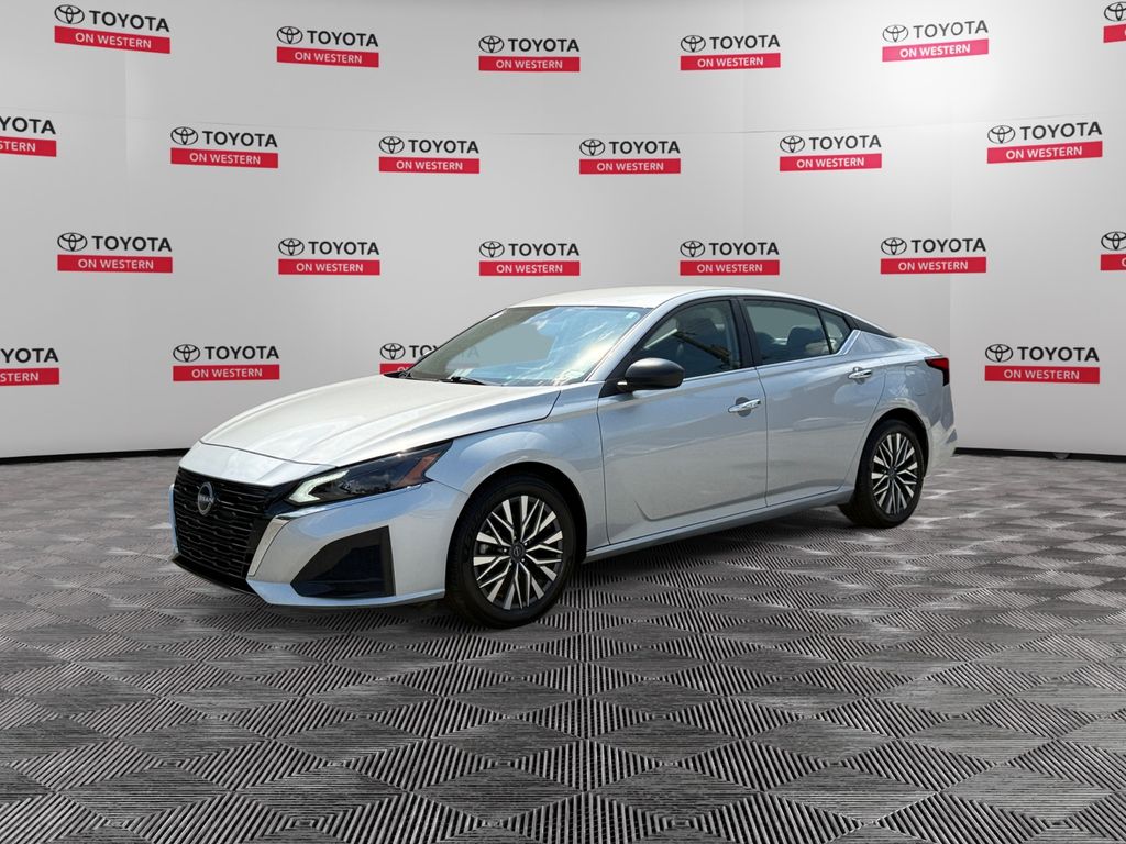 2025 Nissan Altima