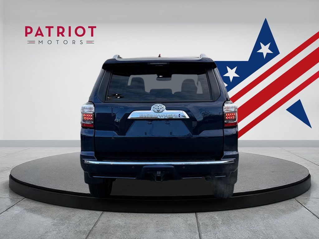 2022 Toyota 4Runner Limited photo 4
