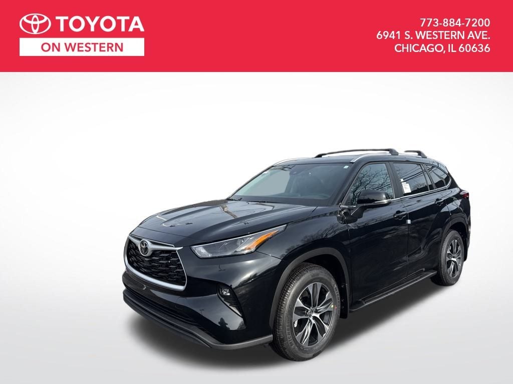 2026 Toyota Highlander XLE's photo
