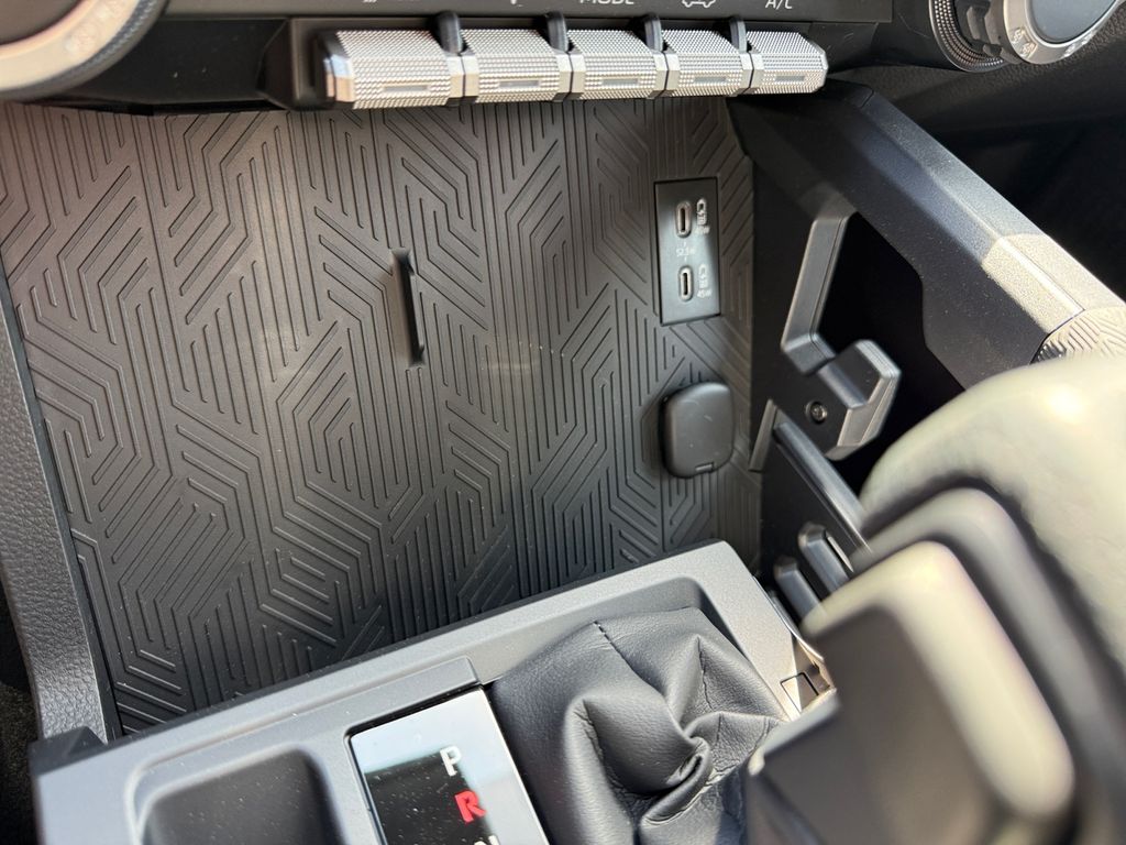 2026 Toyota Tacoma SR5 - Photo 39