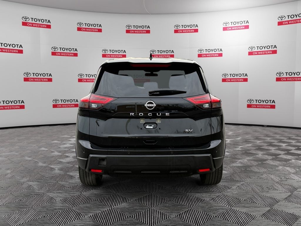 Used 2024 Nissan Rogue SV SUV