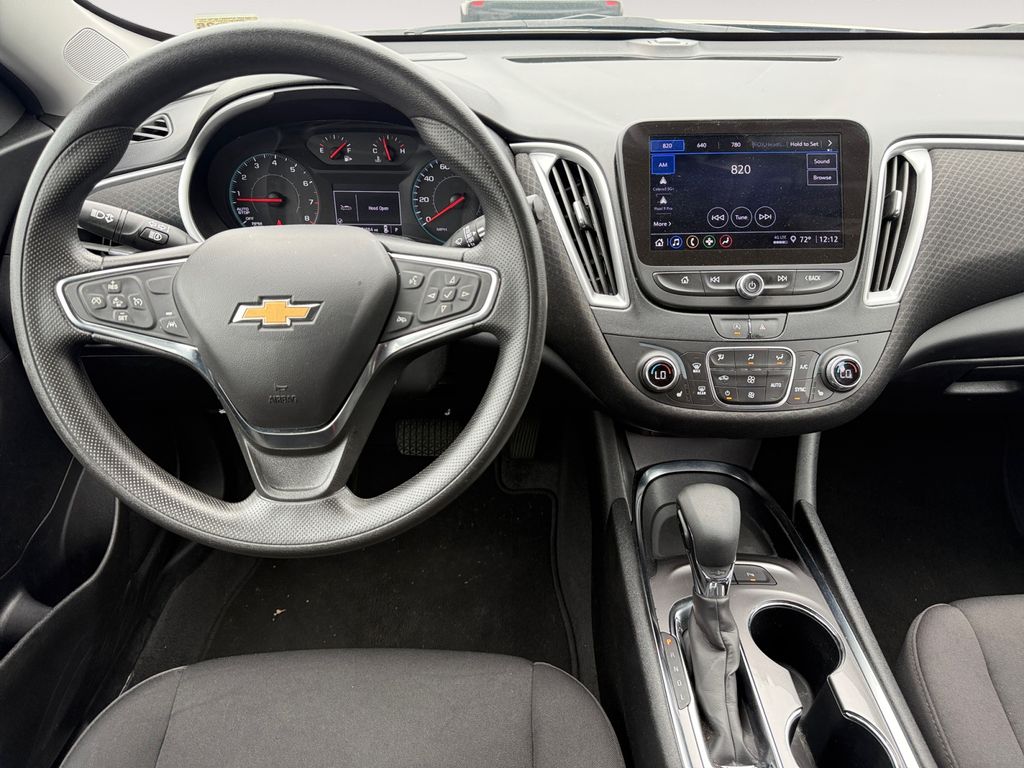 2024 Chevrolet Malibu 1LT - Photo 10