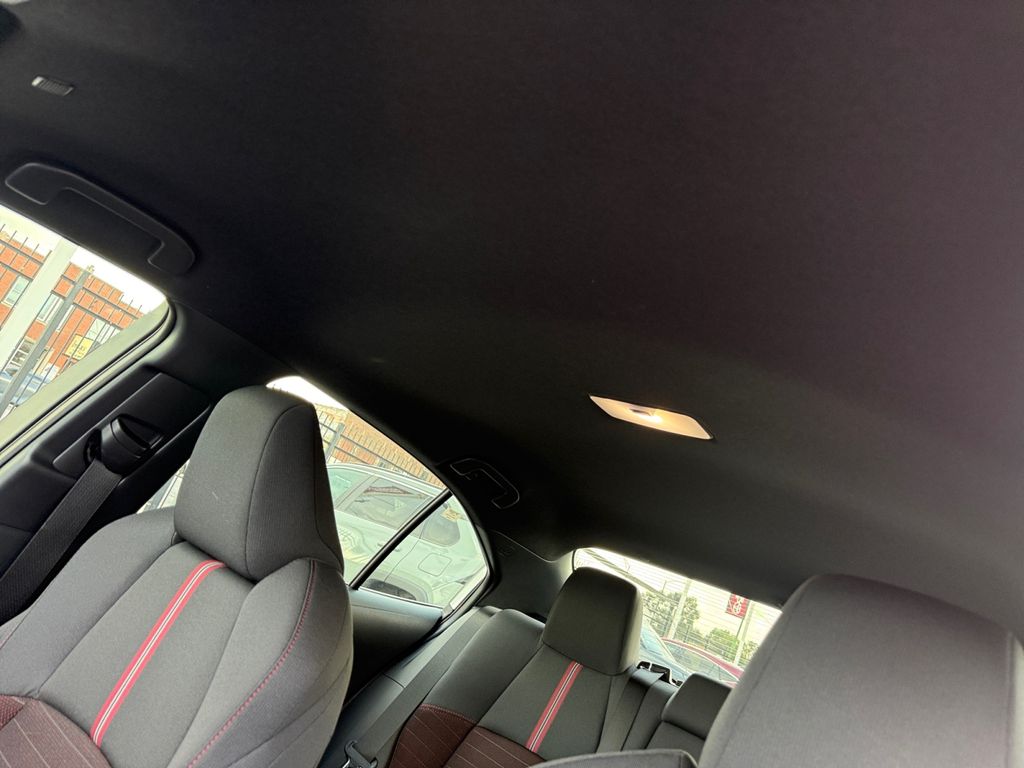 2026 Toyota Corolla SE - Photo 29