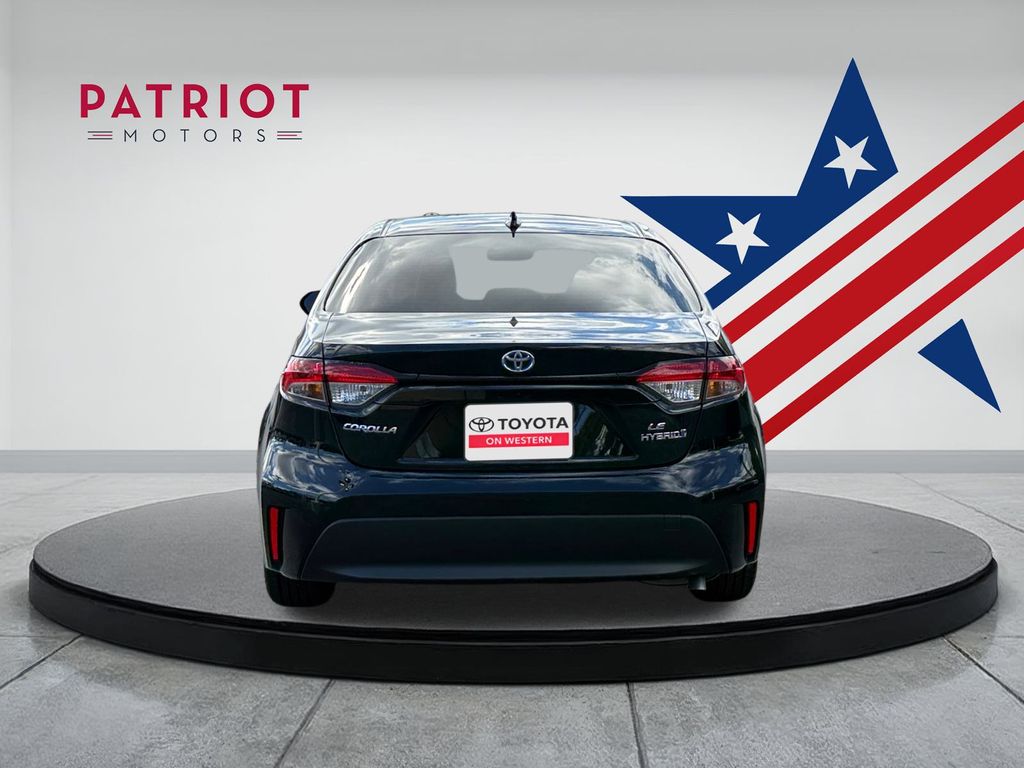 2023 Toyota Corolla Hybrid LE photo 4
