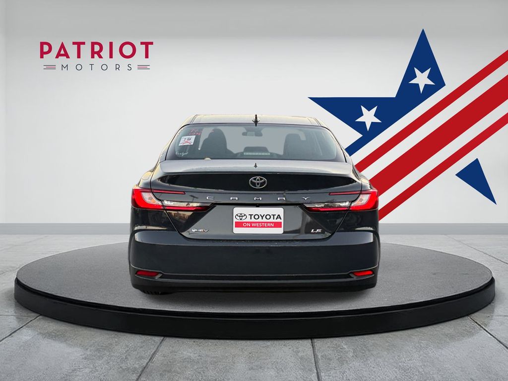 2025 Toyota Camry LE photo 4