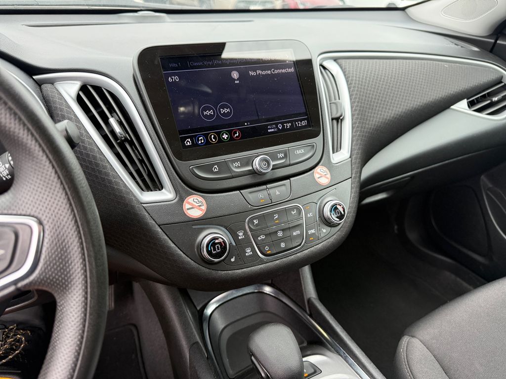 2024 Chevrolet Malibu 1LT - Photo 37