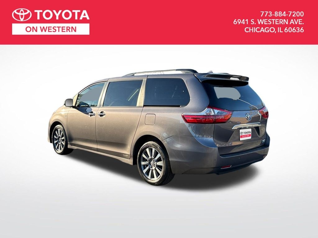 Certified 2020 Toyota Sienna XLE Minivan/Van