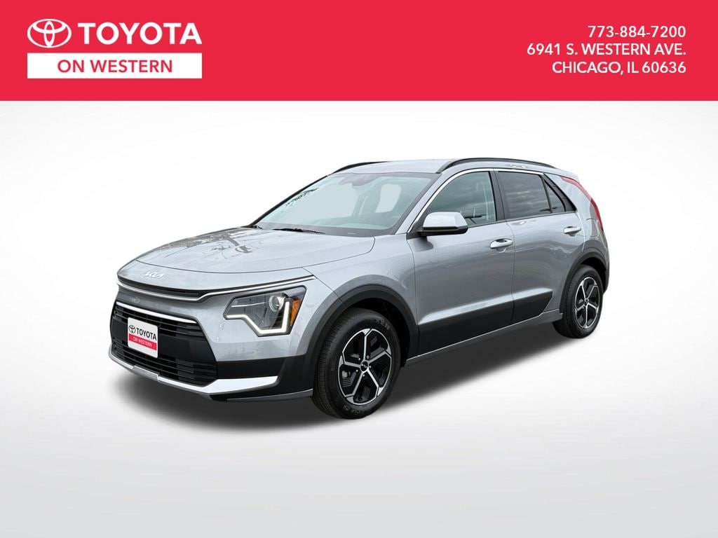 Used 2024 Kia Niro LX SUV