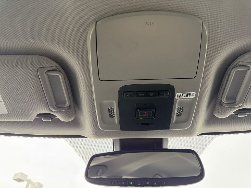 2024 Toyota Camry XSE - Photo 37