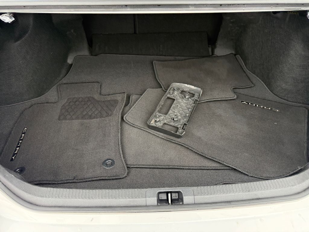 2025 Toyota Camry LE - Photo 23